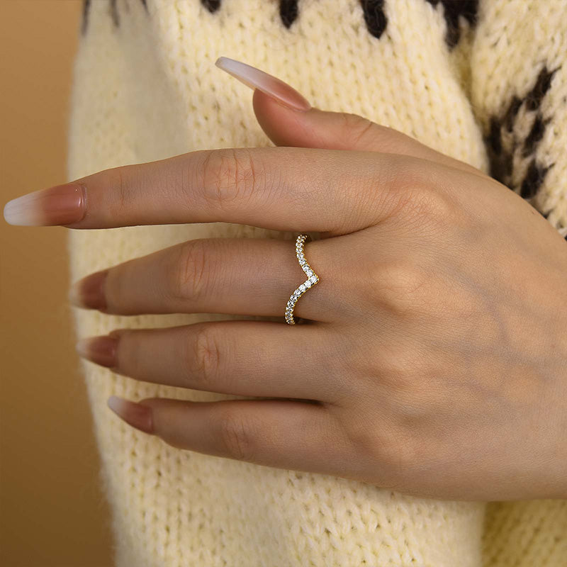 Ahabobo Enchanting V-shaped Design Full Wedding Band
