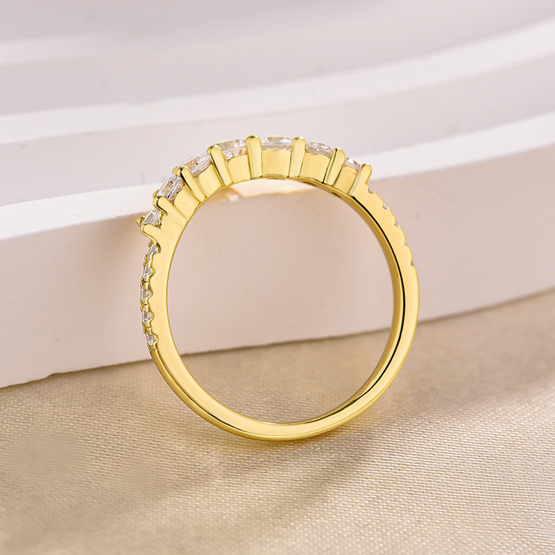 Stunning Chic Thin V Shaped Stacking Wedding Band In Sterling Silver
