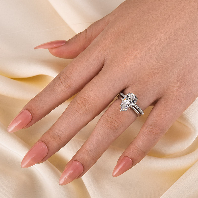 Lovely 3.5Ct Pear Cut Wedding Ring Set In Sterling Silver