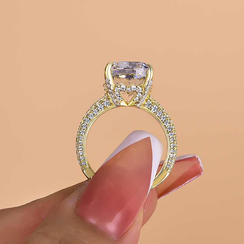 Luxurious Elongated Cushion Cut 9.0Ct Engagement Ring For Women In Sterling Silver