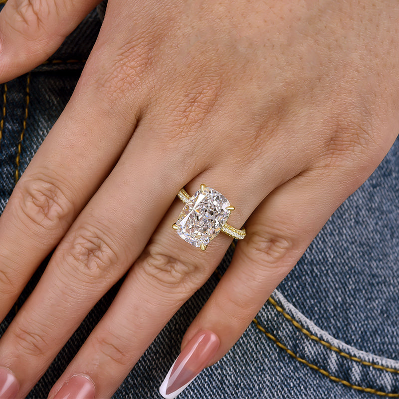 Luxurious Elongated Cushion Cut 9.0Ct Engagement Ring For Women In Sterling Silver