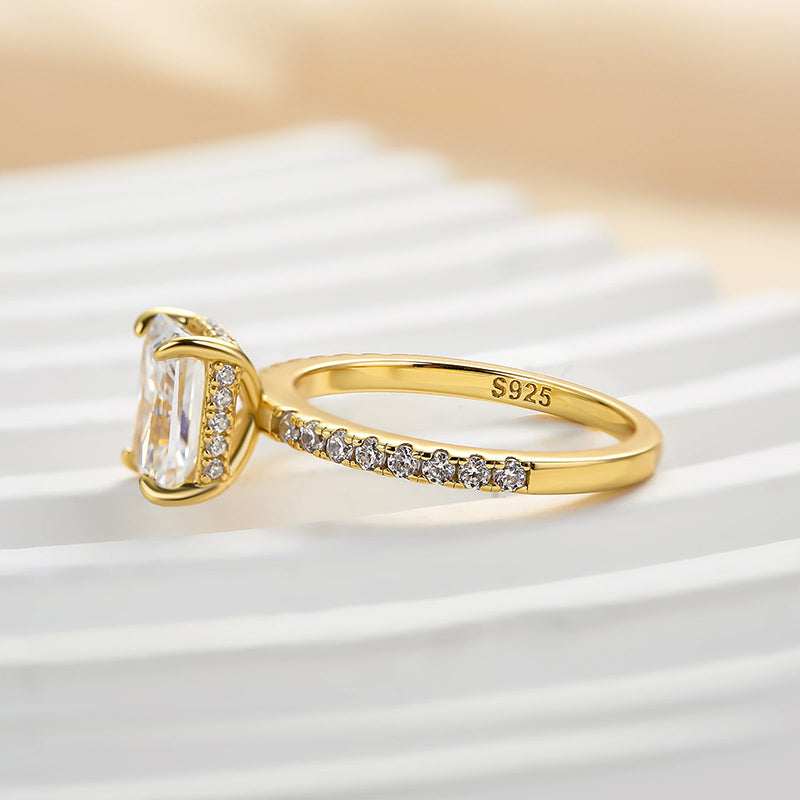 Elegant 2.0Ct Radiant Cut Simulated Diamond Promise Ring