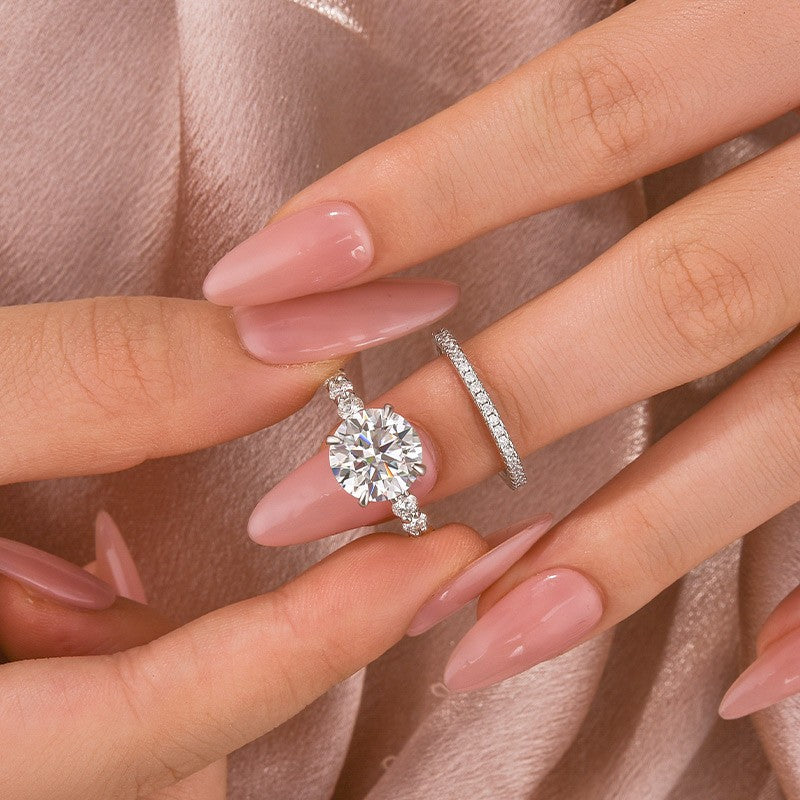 4.0Ct Round Cut White Gold Moissanite Diamond Wedding Ring