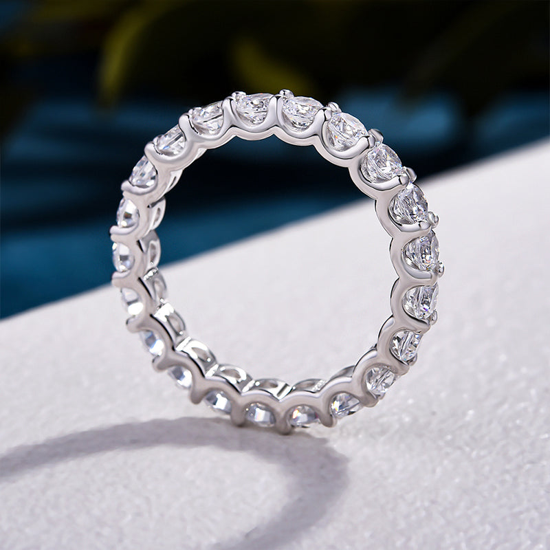 Classic Round Cut Women's Wedding Band In Sterling Silver