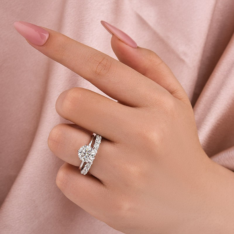 Solitaire 2.0 Ct Round Cut Moissanite Diamond Wedding Ring
