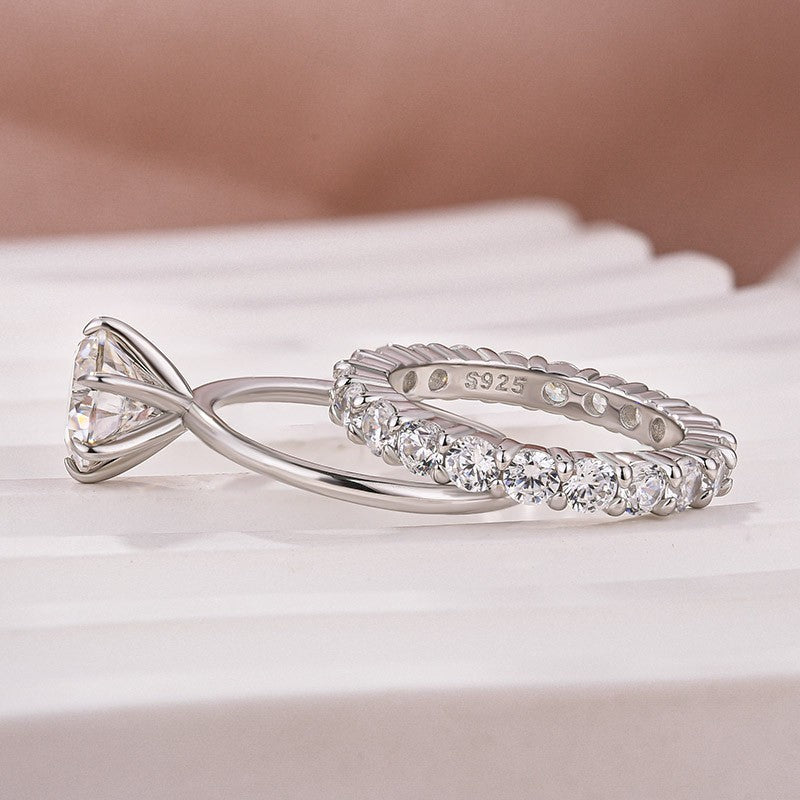 Solitaire 2.0 Ct Round Cut Moissanite Diamond Wedding Ring