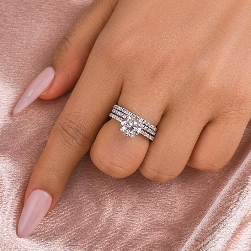 Maxine Moissanite 2.0 Carat Round Cut 3PC Wedding Ring Set In Sterling Silver