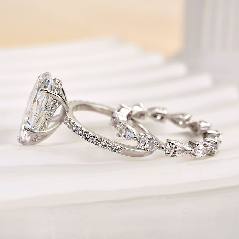 Maxine Excellent Pear Cut Wedding Set