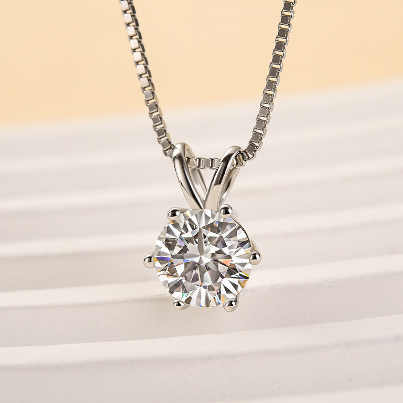 1.0Ct Moissanite Classic Round Cut Pendant Necklace