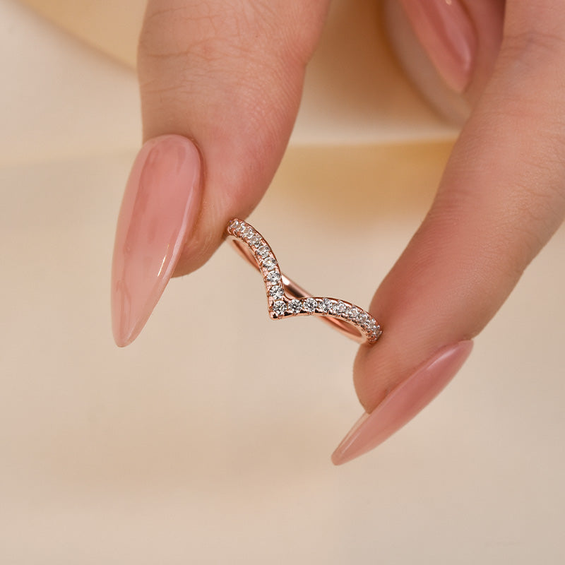 Ahabobo Enchanting V-shaped Design Full Wedding Band
