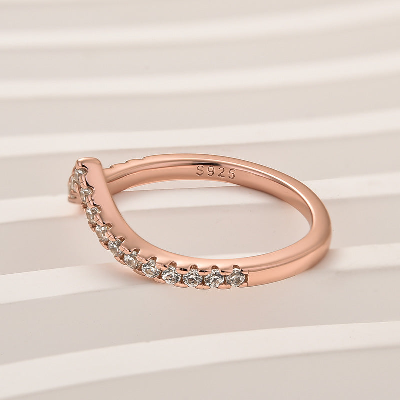 Ahabobo Enchanting V-shaped Design Full Wedding Band