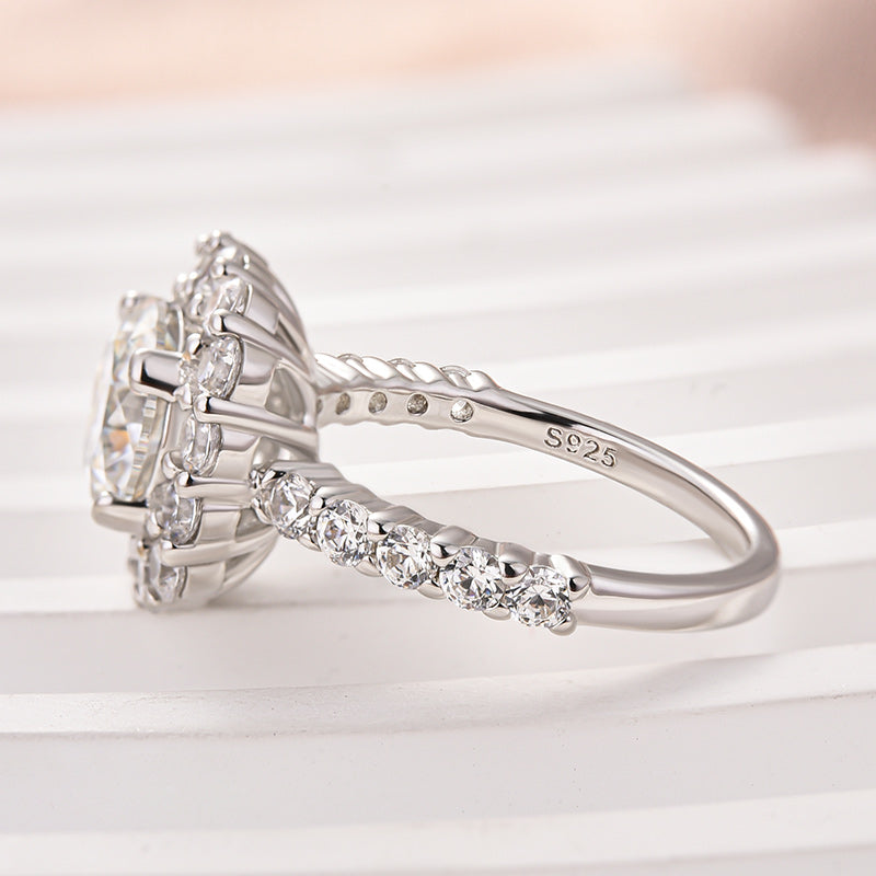 Ahabobo Classic Moissanite 2.0 Carat Halo Round Cut Promise Ring