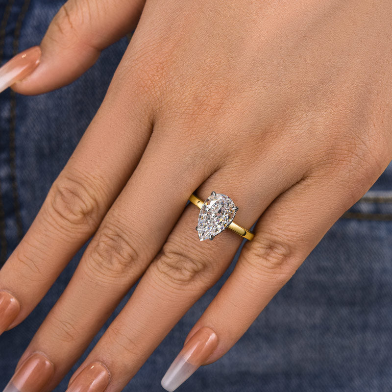 Gorgeous Two-Tone 4.0Ct Pear Cut Engagement Ring
