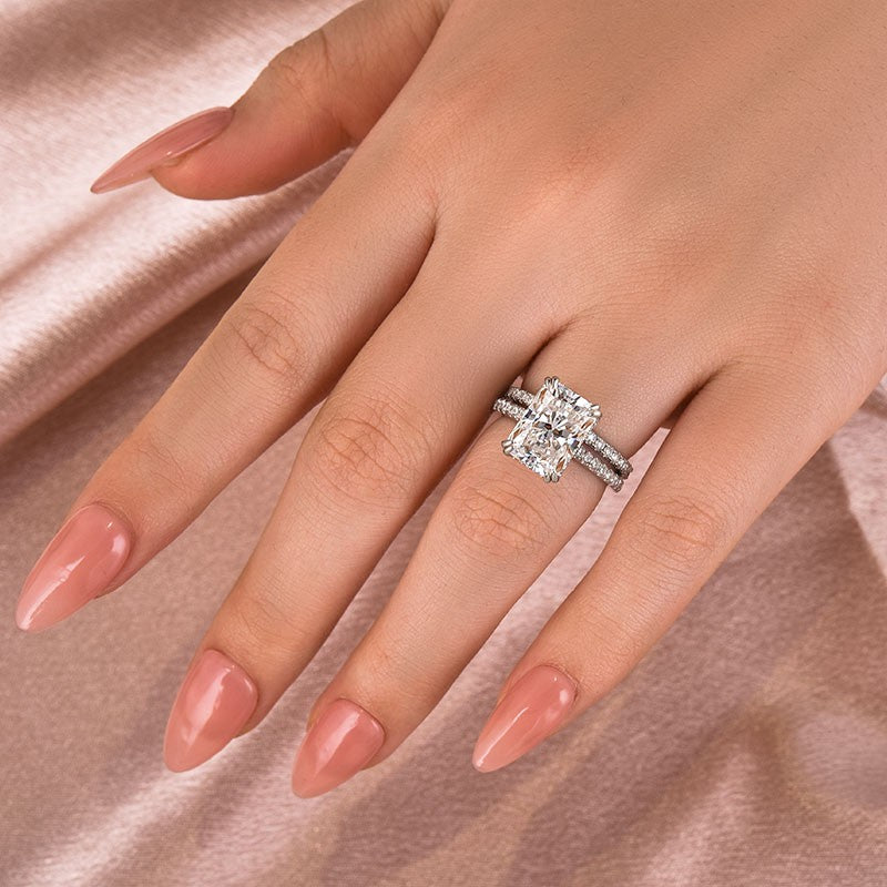 Moissanite 4.5 Ct Radiant Cut White Gold Wedding Ring For Women