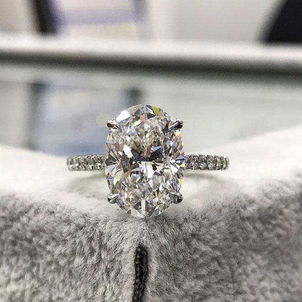Maxine Moissanite 4.0 Carat Oval Cut Engagement Ring In Sterling Silver