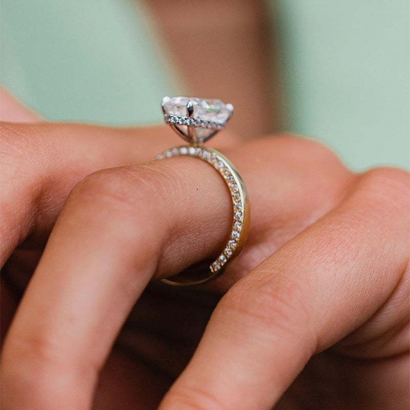 Gorgeous Two-Tone 4.0Ct Pear Cut Engagement Ring