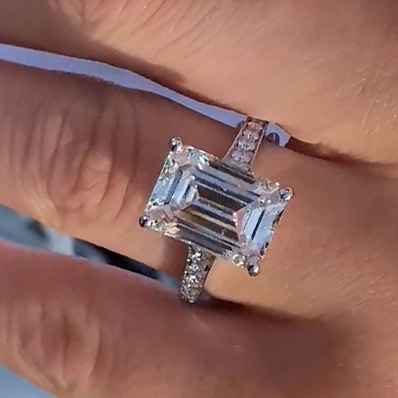 Ahabobo Captivating Emerald Cut Engagement Ring