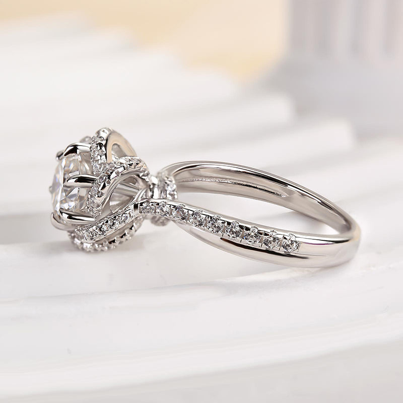 Maxine Moissanite 1.0 CT Twist Flower Design Engagement Ring
