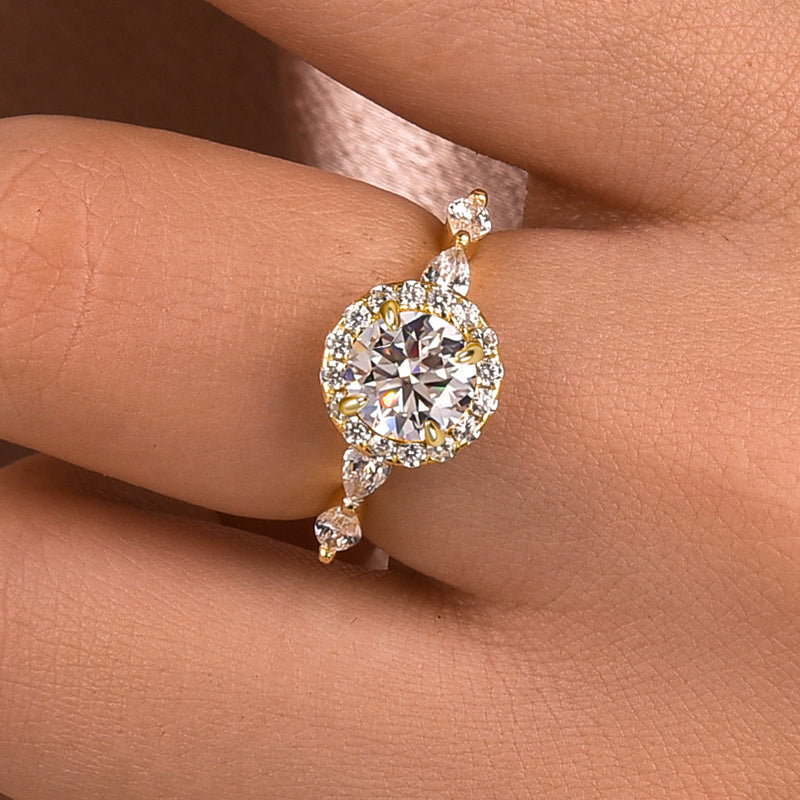 Ahabobo Moissanite 1.0 Ct Halo Round Cut Yellow Gold Promise Ring