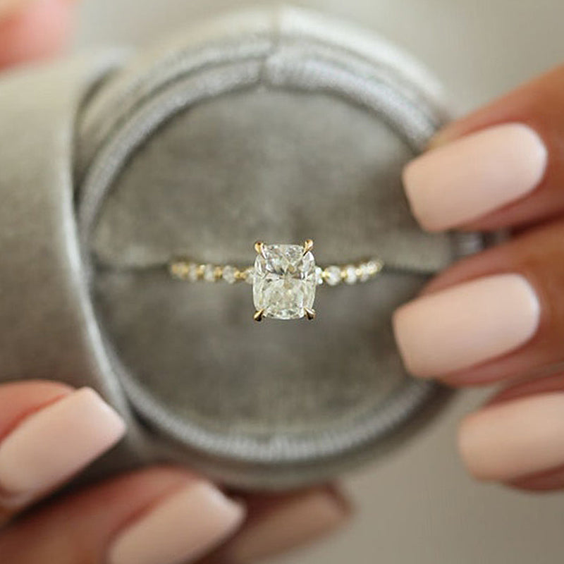 Exquisite 2.0 Carat Cushion Cut Engagement Ring In Sterling Silver