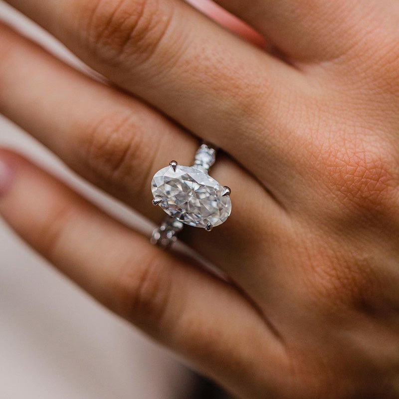 Stunning Oval Cut Simulated Diamond Engagement Ring In Sterling Silver