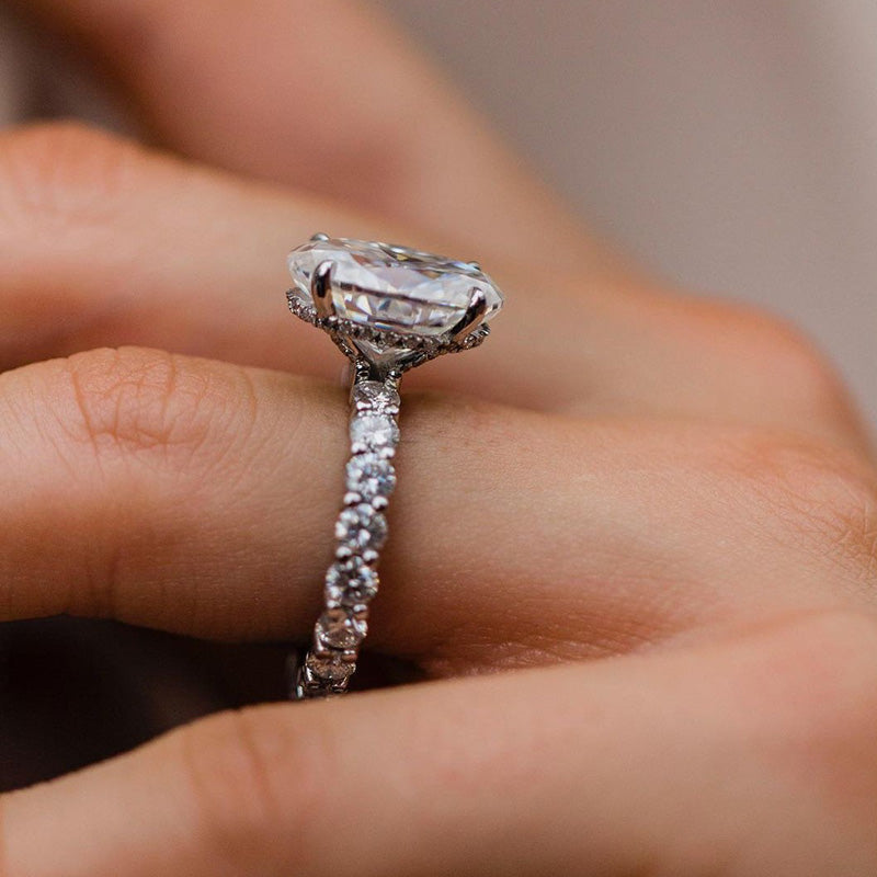 Stunning Oval Cut Simulated Diamond Engagement Ring In Sterling Silver