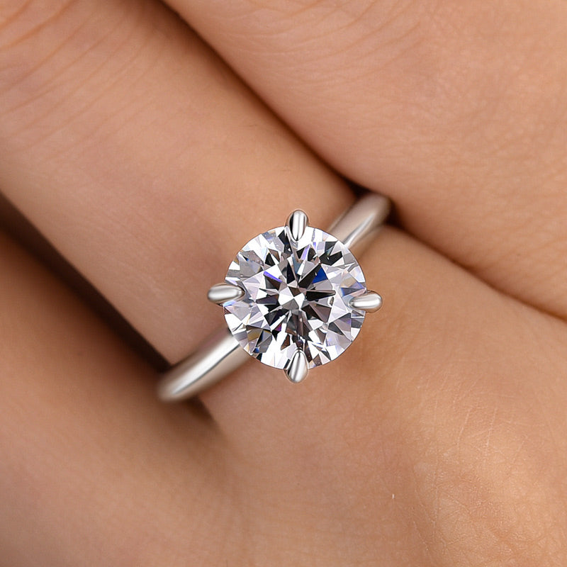 Bright Round Cut Engagement Ring