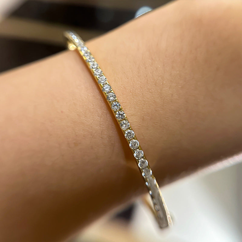 Timeless Round Cut Tennis Bracelet For Women
