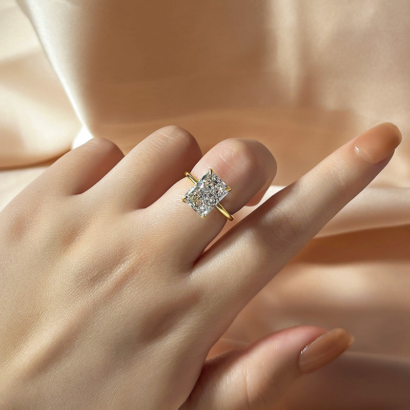 Elegant Radiant Cut Engagement Ring In Sterling Silver