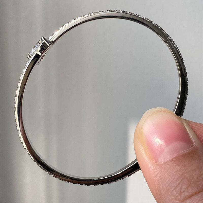 Special Pear Cut Bracelet For Women