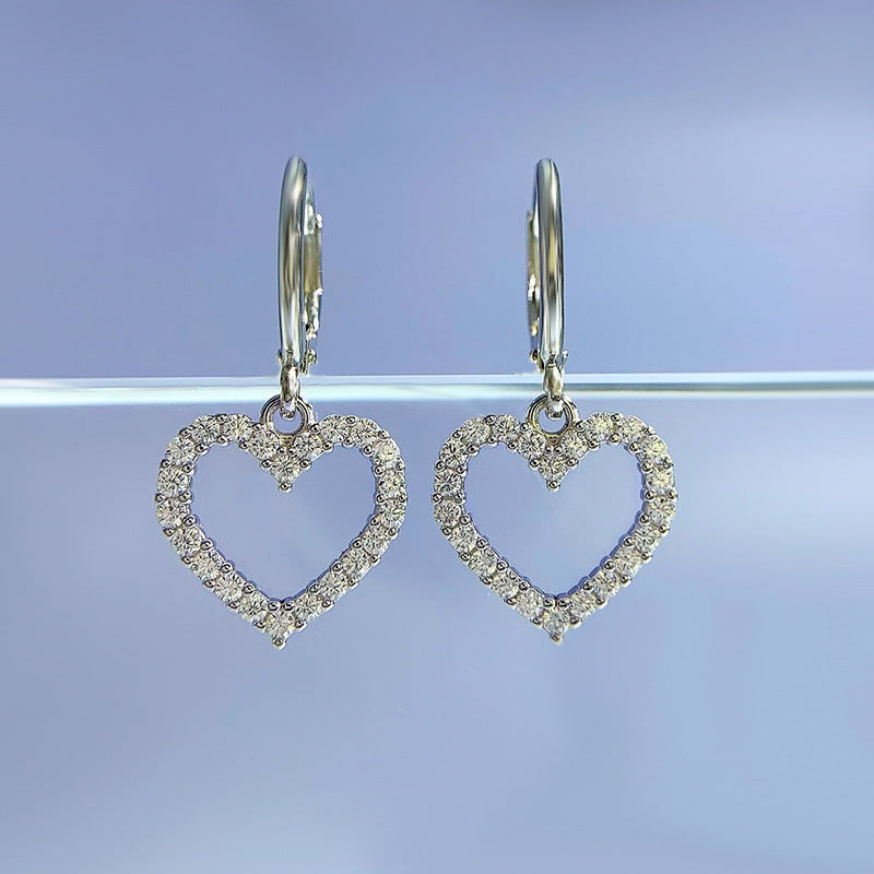 0.5Ct Lovely Heart Shaped Women's Stud Earrings In Sterling Silver