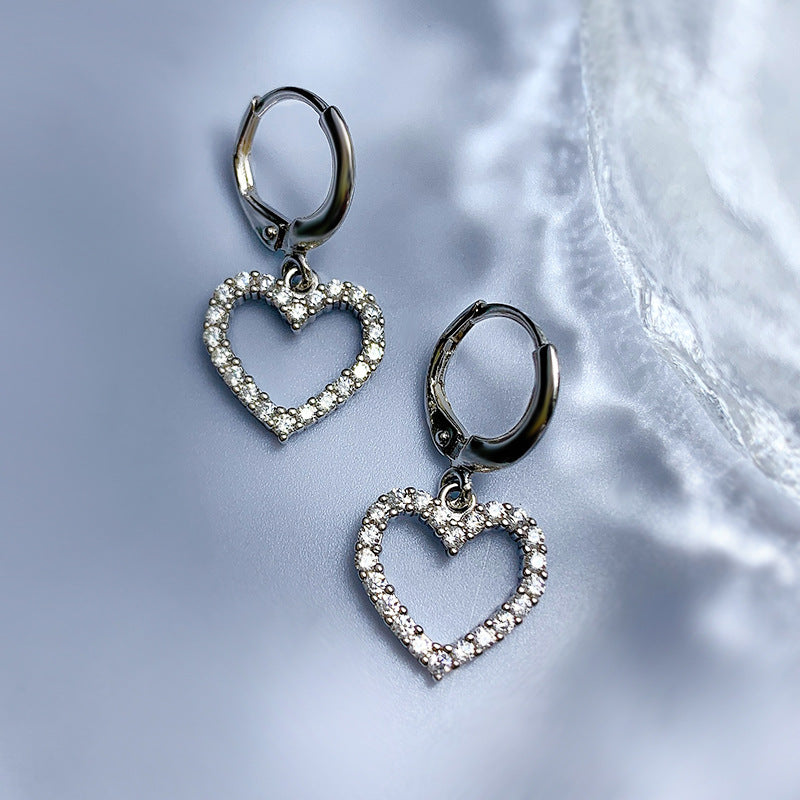 0.5Ct Lovely Heart Shaped Women's Stud Earrings In Sterling Silver