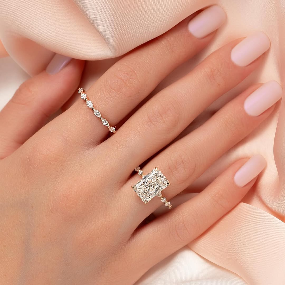 Ahabobo Elegant Radiant Cut Simulated Diamond Engagement Ring