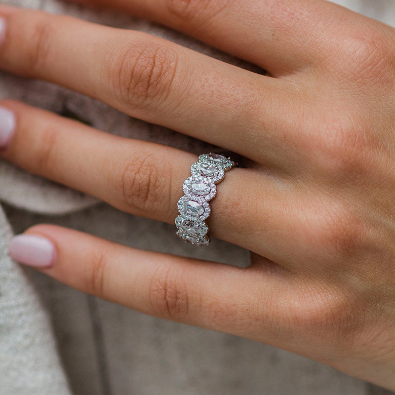 Luxurious Halo Oval Cut Wedding Band For Women In Sterling Silver