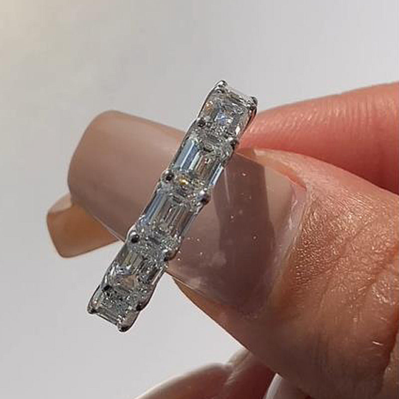 Exquisite Emerald Cut Women's Wedding Band In Sterling Silver