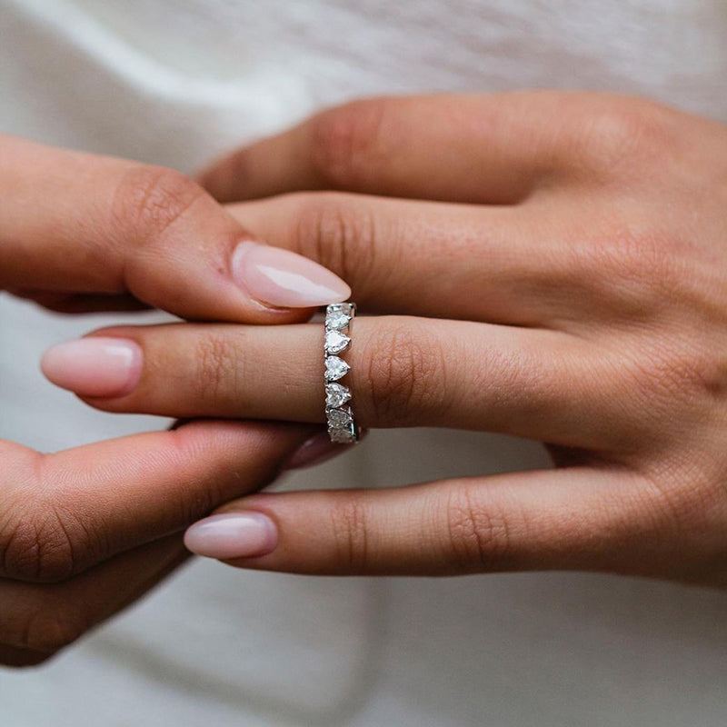 Elegant Full Heart Cut Women's Wedding Band In Sterling Silver