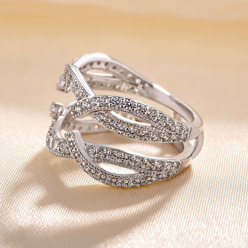 Vintage Round Cut Jacket Wedding Band For Women In Sterling Silver