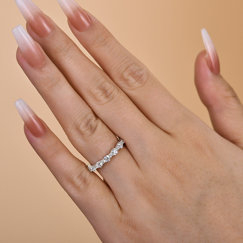 Exclusive Round Cut Women's Wedding Band In Sterling Silver