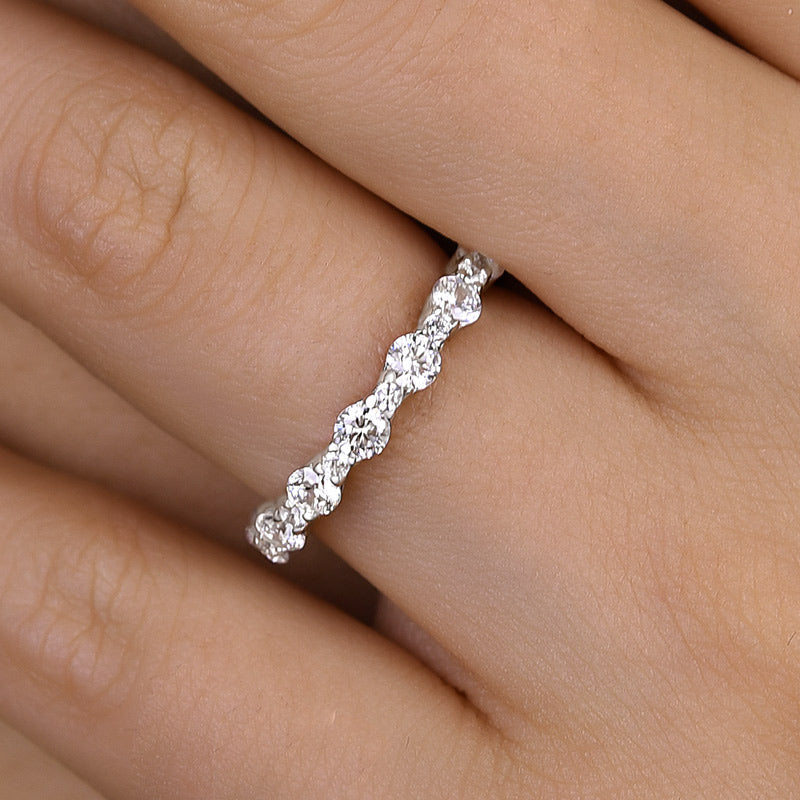 Exclusive Round Cut Women's Wedding Band In Sterling Silver