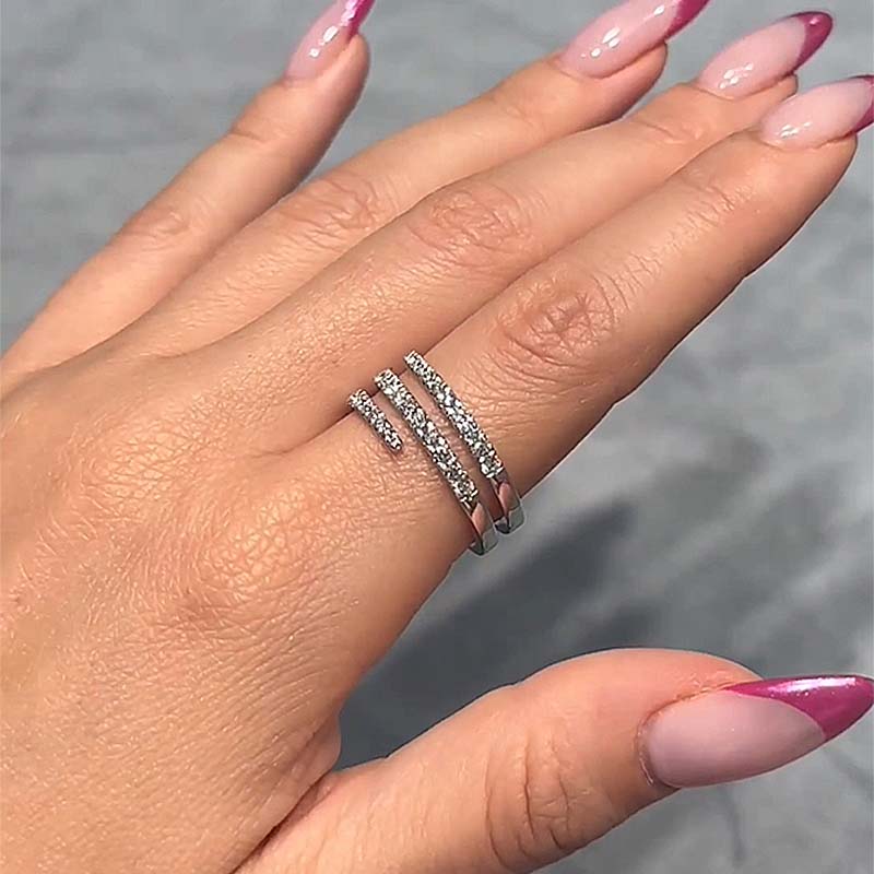 Special Round Cut Wedding Band