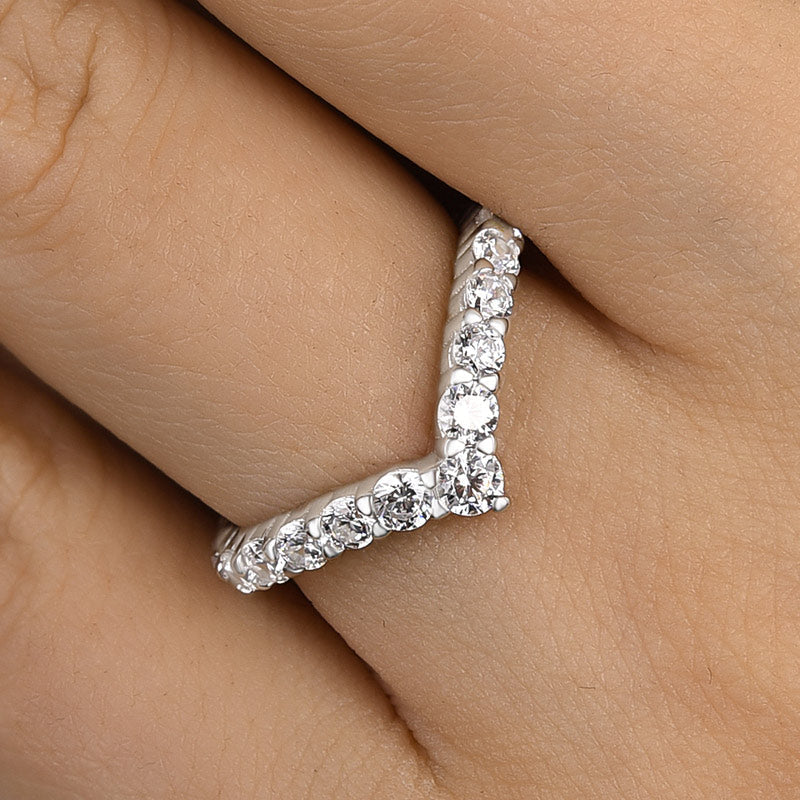 Exclusive V-shaped Design Full Wedding Band