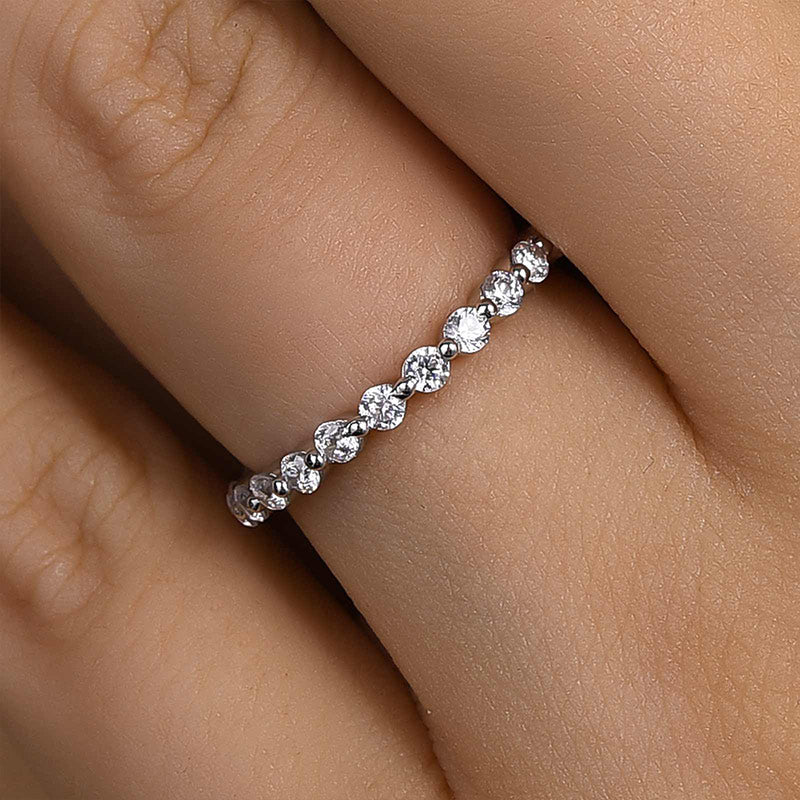 Maxine Classic Full Round Cut Wedding Band