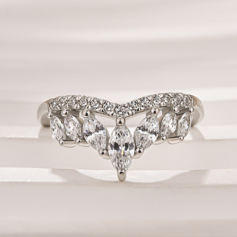 Crown Shaped Curved Design Thin Stacking Wedding Band In Sterling Silver