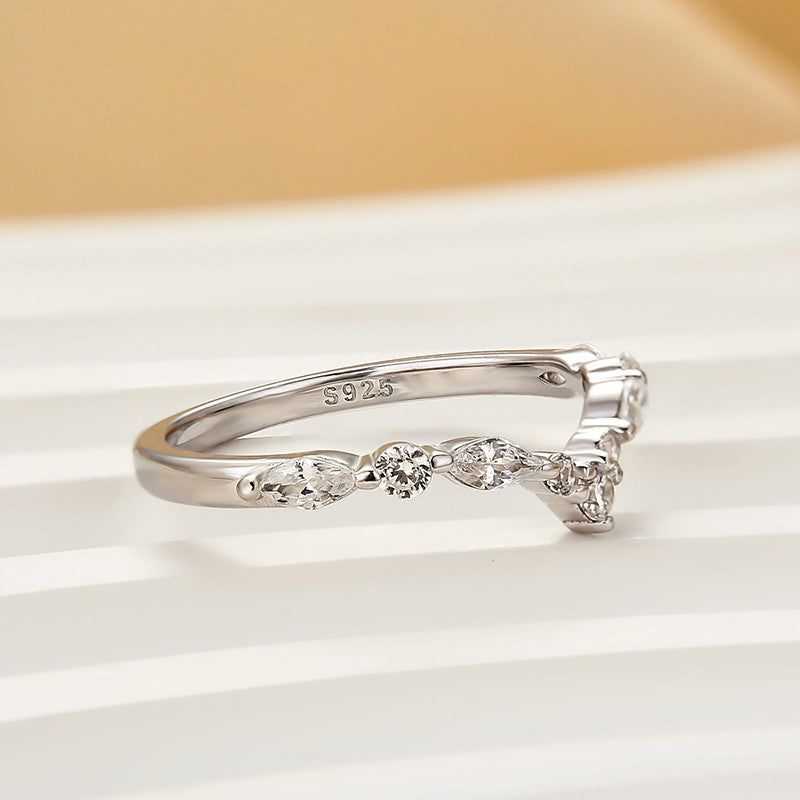Crown-Shaped Curved Wedding Band Wedding Ring In Sterling Silver
