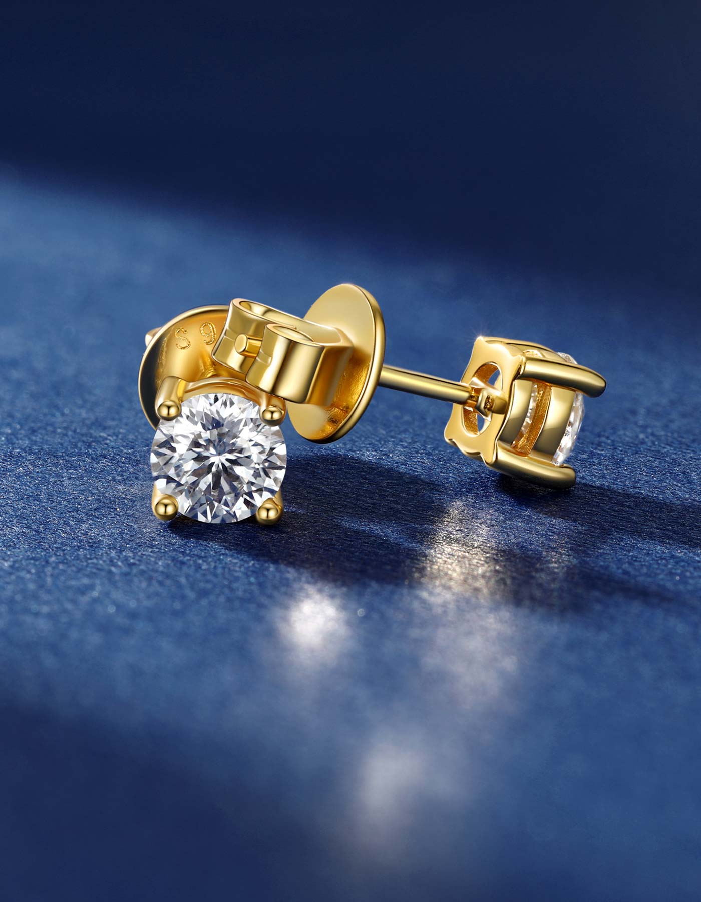 Ahabobo Sterling Silver Moissanite Stud Earrings Gold Plated