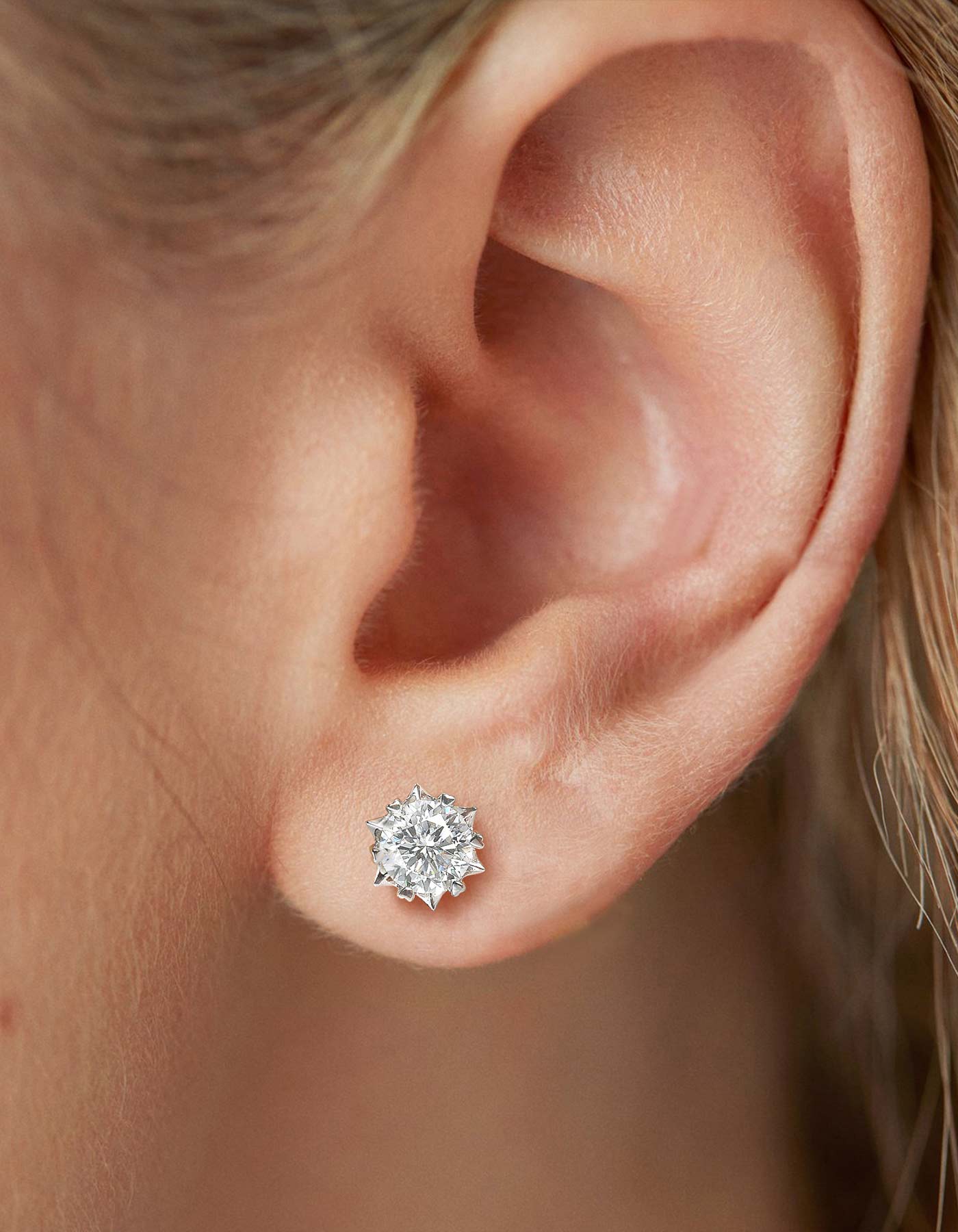 Ahabobo Moissanite Earrings Snowflake Stud Earrings
